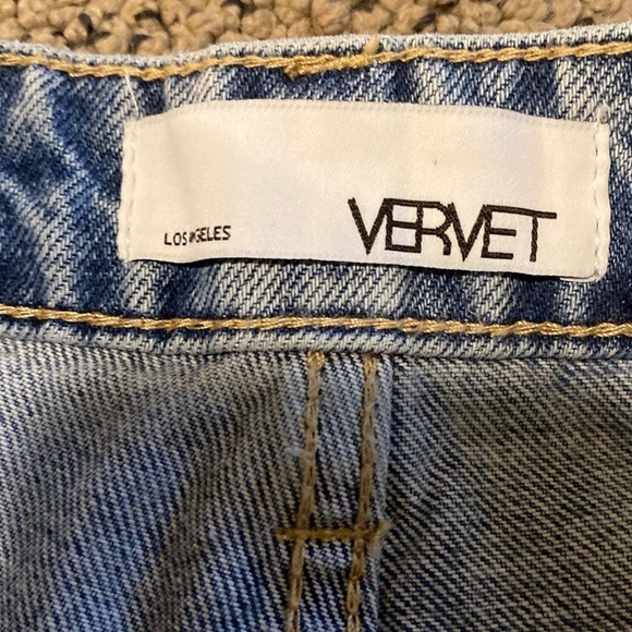 Vervet Straight Legged Distressed Button Fly Jeans Size 25 in Like New Condition - Picture 5 of 11